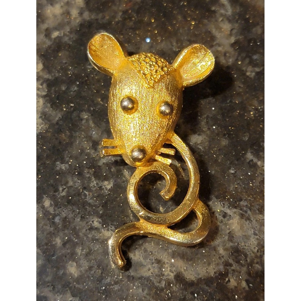 Vintage Mamselle Signed Mouse Brooch Curled Tail Gold Tone 1970s Animal Pin